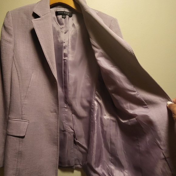 Ladies Anne Klein skirt suit - Picture 5 of 12